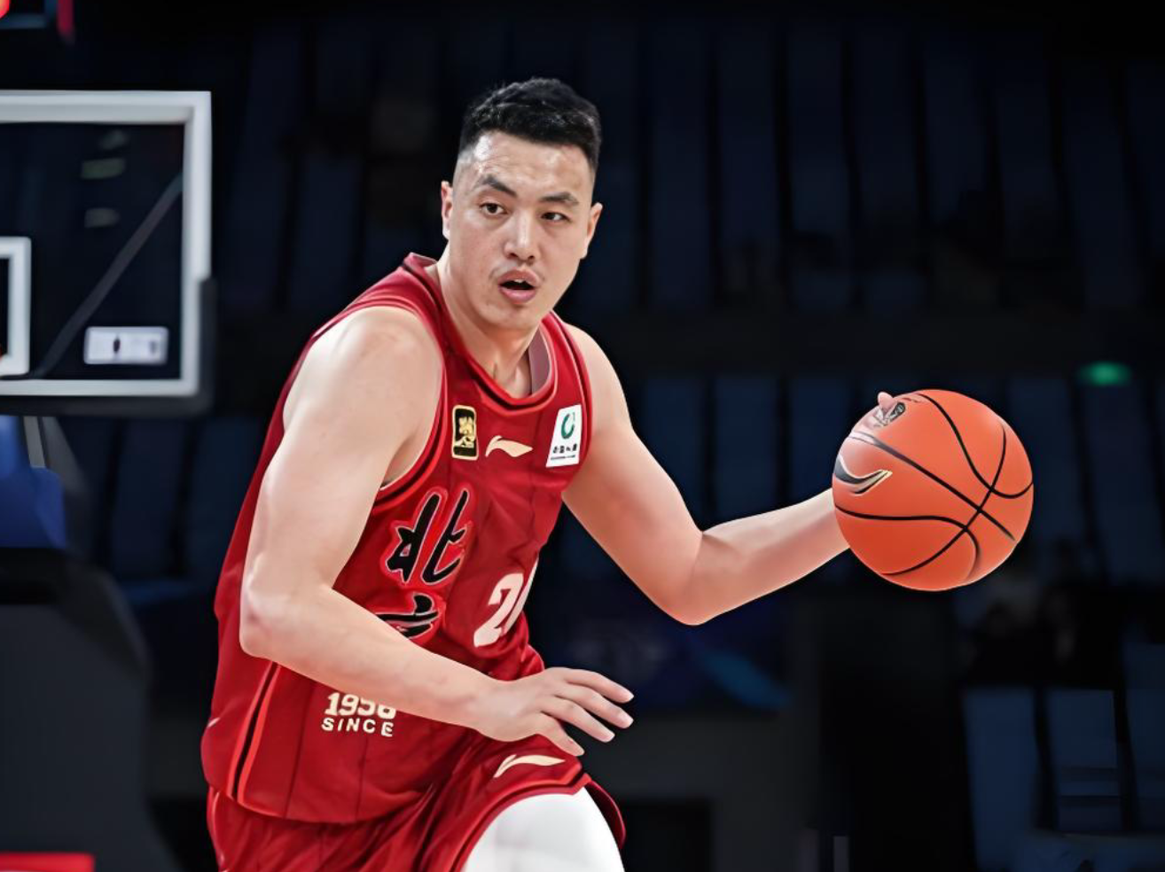 半岛体育-输给上海19分!揪出3大“废柴”,坑惨了北京队